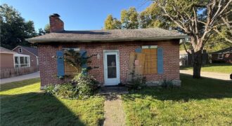 203 Walnut Street, Weston, MO 64098