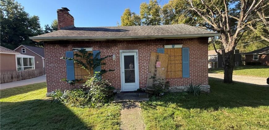 203 Walnut Street, Weston, MO 64098