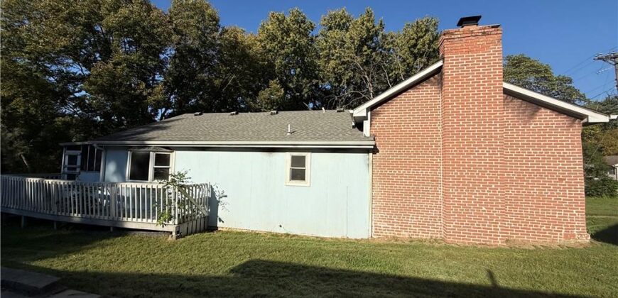203 Walnut Street, Weston, MO 64098