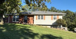 6719 NW Willowick Lane, Parkville, MO 64152