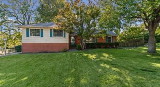 1913 E 29th Avenue, North Kansas City, MO 64116