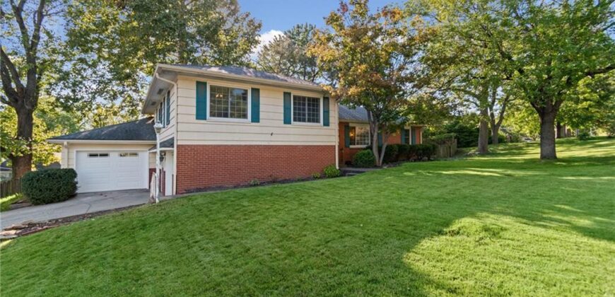 1913 E 29th Avenue, North Kansas City, MO 64116