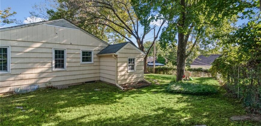 1913 E 29th Avenue, North Kansas City, MO 64116