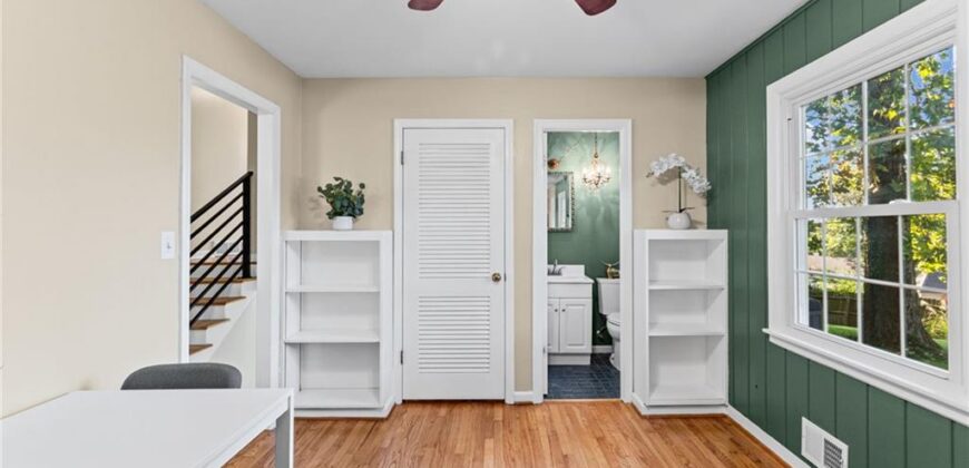 1913 E 29th Avenue, North Kansas City, MO 64116
