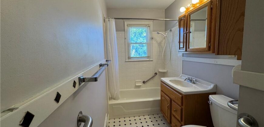 1401 NE 67th Terrace, Gladstone, MO 64118