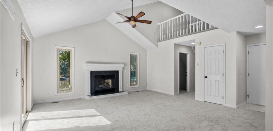 8204 NW Bradford Court, Kansas City, MO 64151