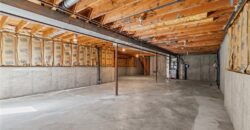 8204 NW Bradford Court, Kansas City, MO 64151
