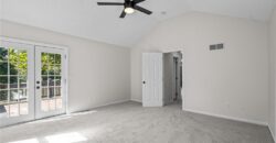 8204 NW Bradford Court, Kansas City, MO 64151