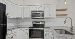 8204 NW Bradford Court, Kansas City, MO 64151