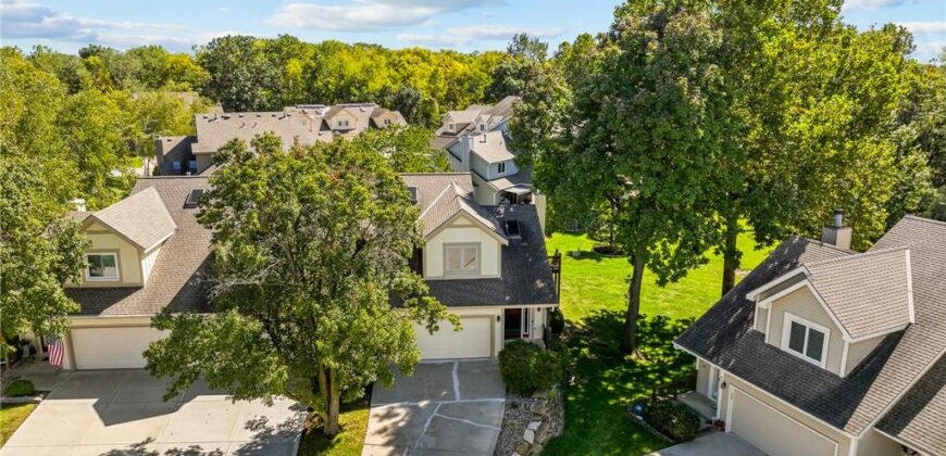 8204 NW Bradford Court, Kansas City, MO 64151