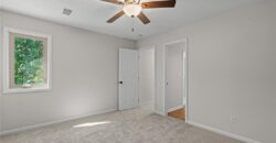 8204 NW Bradford Court, Kansas City, MO 64151