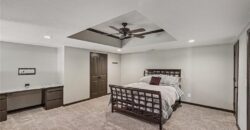 8121 Parkview Drive, Parkville, MO 64152