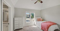 8121 Parkview Drive, Parkville, MO 64152