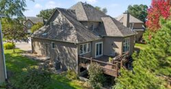 8121 Parkview Drive, Parkville, MO 64152