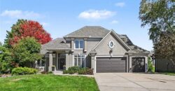 8121 Parkview Drive, Parkville, MO 64152