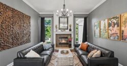 8121 Parkview Drive, Parkville, MO 64152