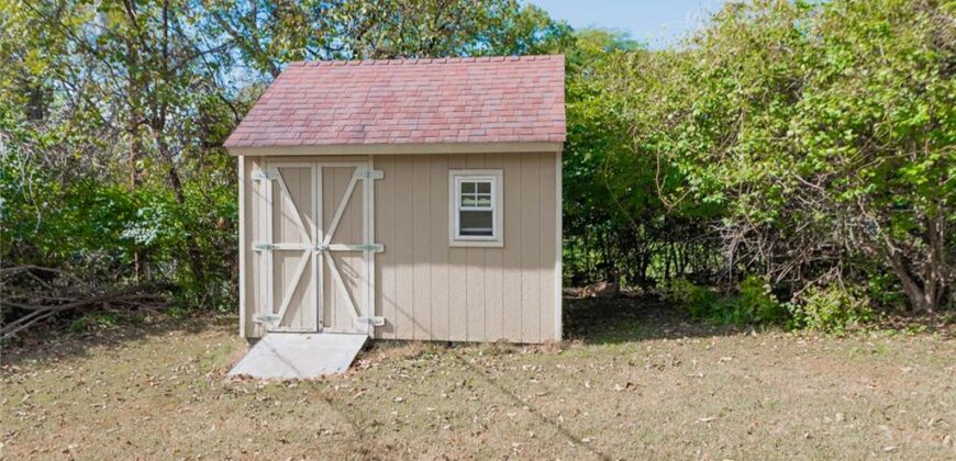 5820 N Lenox Avenue, Kansas City, MO 64151
