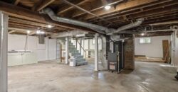 1105 NE Maple Drive, Kansas City, MO 64118
