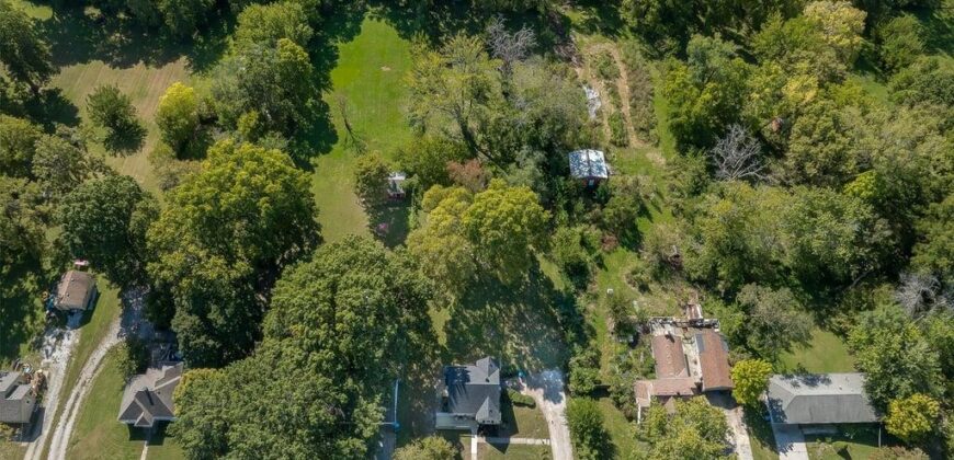1105 NE Maple Drive, Kansas City, MO 64118