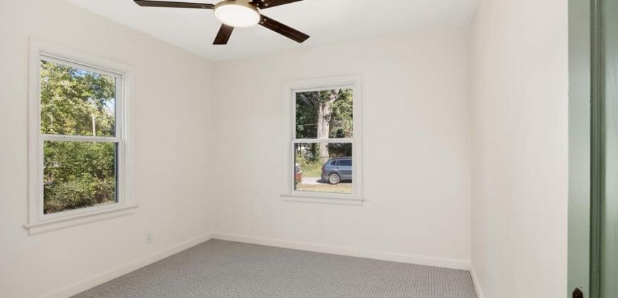 1105 NE Maple Drive, Kansas City, MO 64118