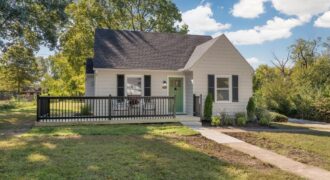 1105 NE Maple Drive, Kansas City, MO 64118