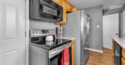 6702 N CHARLOTTE Street, Gladstone, MO 64118