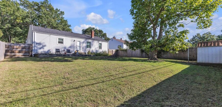 6702 N CHARLOTTE Street, Gladstone, MO 64118