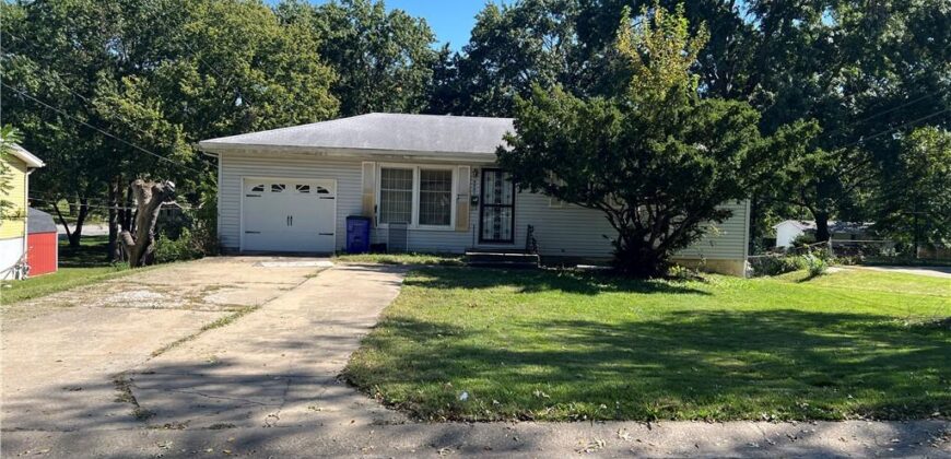 6001 N Michigan Place, Gladstone, MO 64118