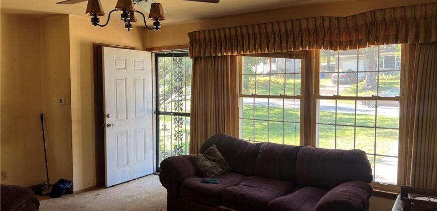 6001 N Michigan Place, Gladstone, MO 64118