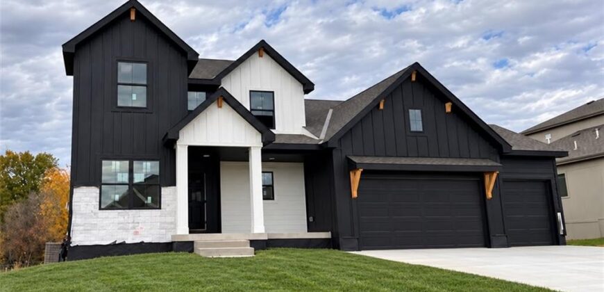 2102 Foxtail Drive, Kearney, MO 64060
