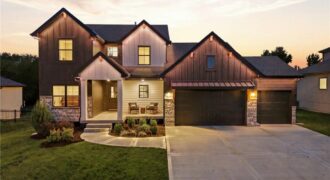 2102 Foxtail Drive, Kearney, MO 64060