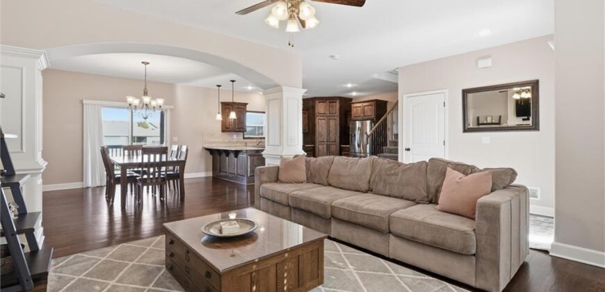 18304 Rock Creek Drive, Smithville, MO 64089
