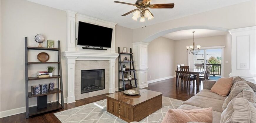 18304 Rock Creek Drive, Smithville, MO 64089