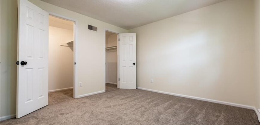 10003 N Charlotte Street, Kansas City, MO 64155