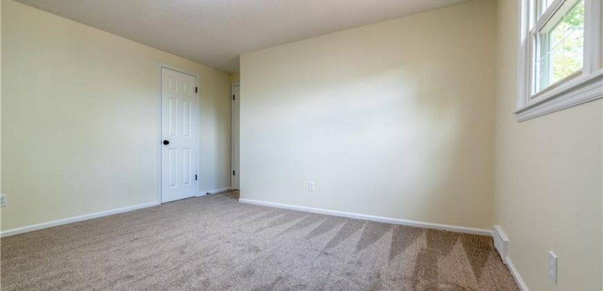 10003 N Charlotte Street, Kansas City, MO 64155