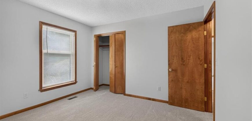 4903 NW 67th Terrace, Kansas City, MO 64151