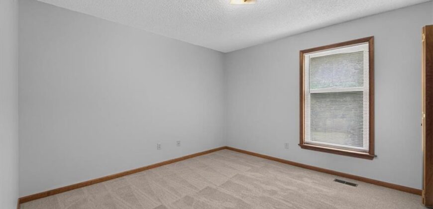 4903 NW 67th Terrace, Kansas City, MO 64151