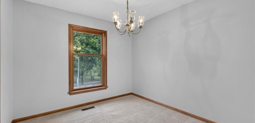4903 NW 67th Terrace, Kansas City, MO 64151
