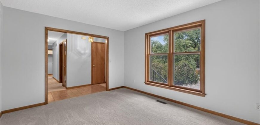 4903 NW 67th Terrace, Kansas City, MO 64151