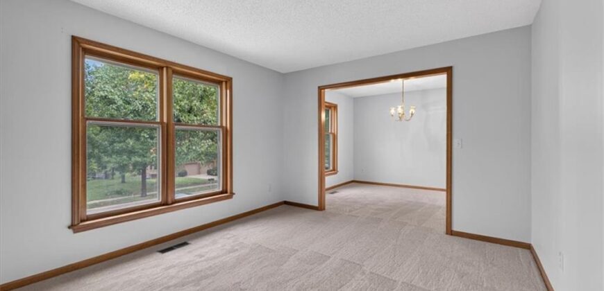 4903 NW 67th Terrace, Kansas City, MO 64151