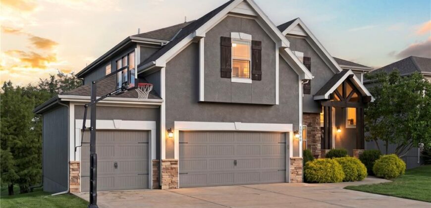 17700 NW 130th Terrace, Platte City, MO 64079