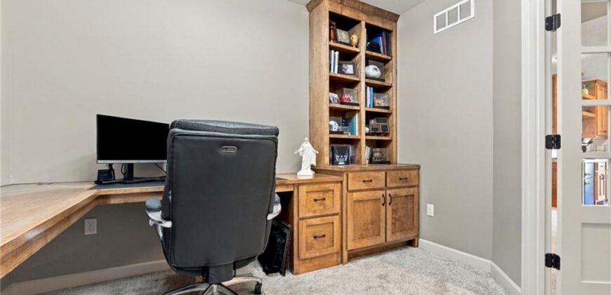 17700 NW 130th Terrace, Platte City, MO 64079