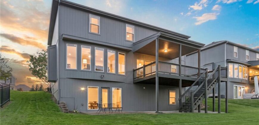 17700 NW 130th Terrace, Platte City, MO 64079