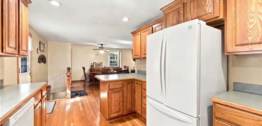 363 E Lowell Street, Claycomo, MO 64119