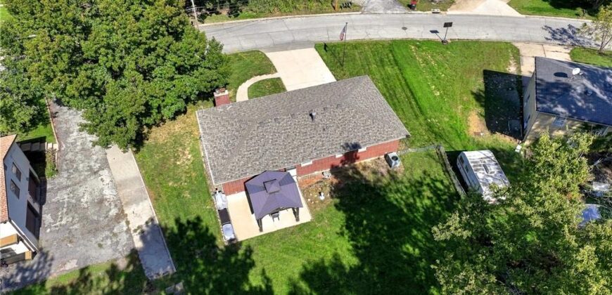 363 E Lowell Street, Claycomo, MO 64119