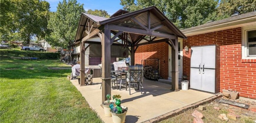 363 E Lowell Street, Claycomo, MO 64119