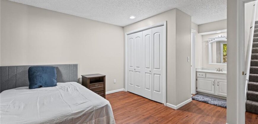 5225 NW 82nd Terrace, Kansas City, MO 64151