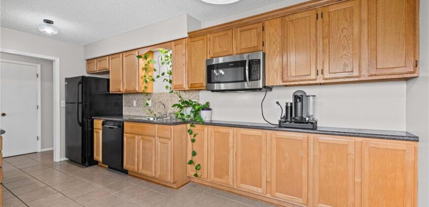 5225 NW 82nd Terrace, Kansas City, MO 64151