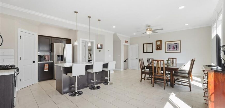7369 Griffey Street, Parkville, MO 64152