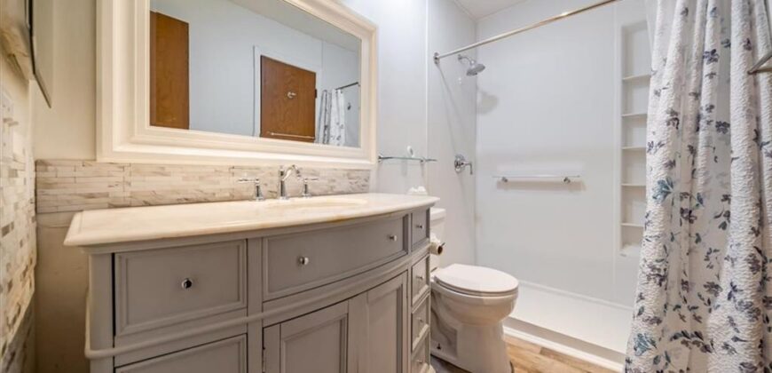 5771 N Anita Avenue, Kansas City, MO 64151